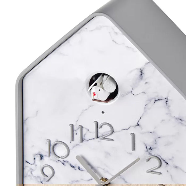 Reloj CuCkoo 'Mármol' con Péndulo Gris Claro