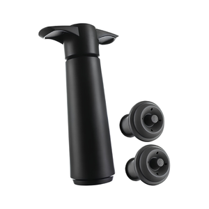 Set Bomba y 2 Tapones de Vacío para Vino Negro