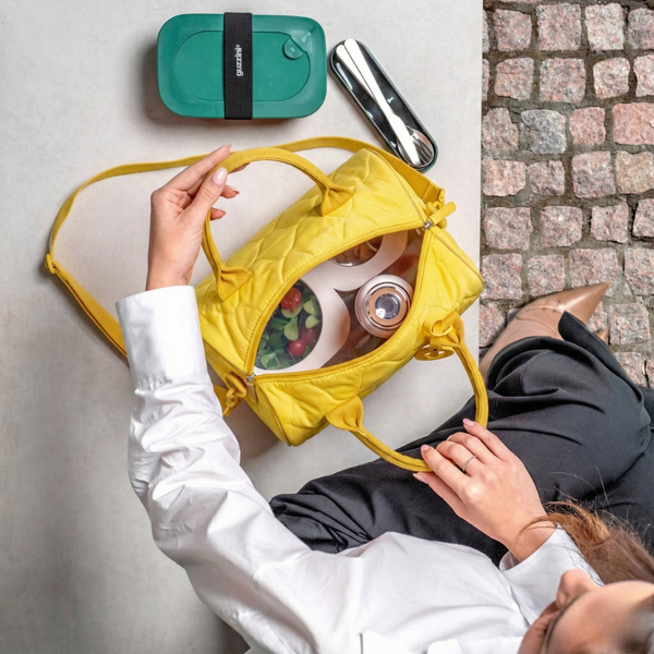 Lonchera Handy Greta Amarillo Gold 11Lts