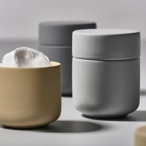 Contenedor Baño UME con Tapa Gris