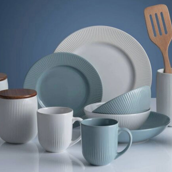 Plato Linear Base Azul Pastel 27cms